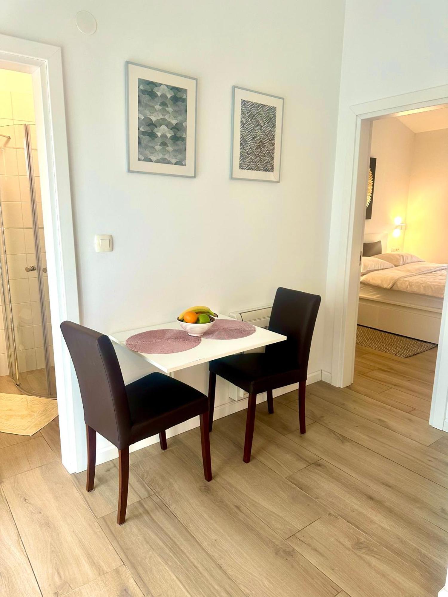 Nikola Apartmani Crikvenica Esterno foto